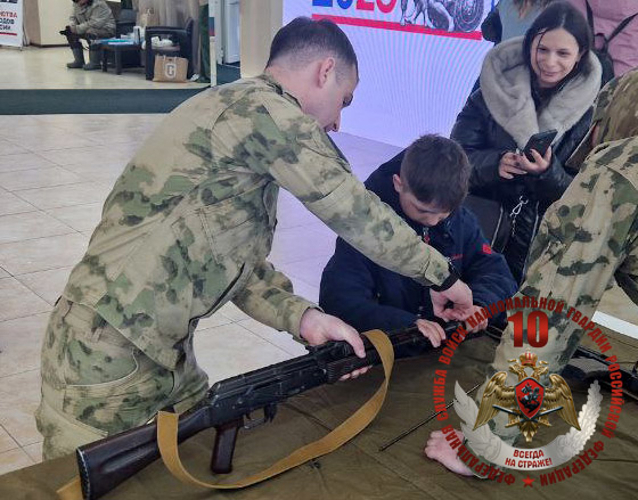 На Сахалине росгвардейцы приняли участие в фестивале «Наследники народов»